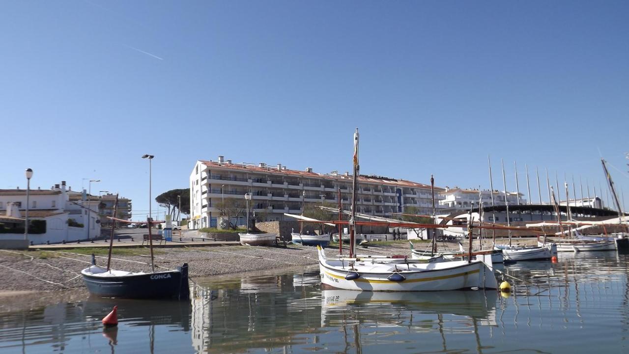 Apartaments Club Nautic L' Escala Kültér fotó