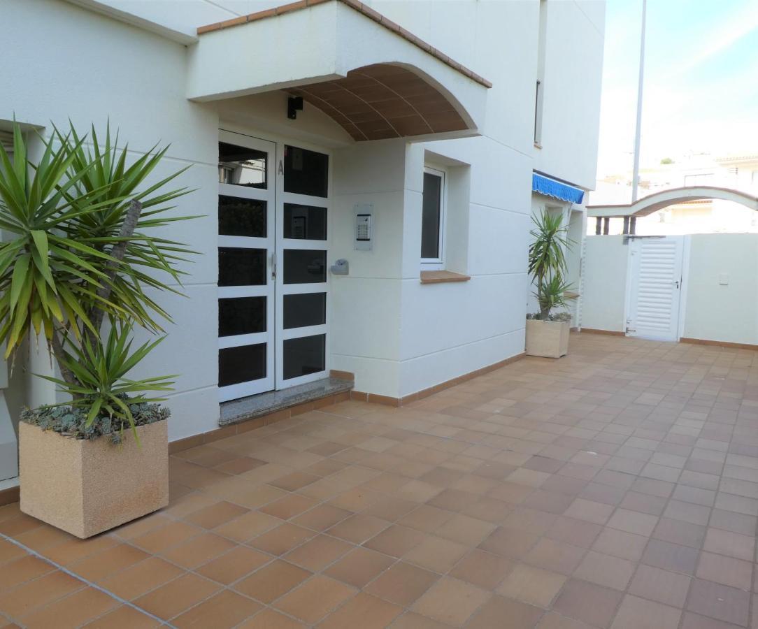 Apartaments Club Nautic L' Escala Kültér fotó